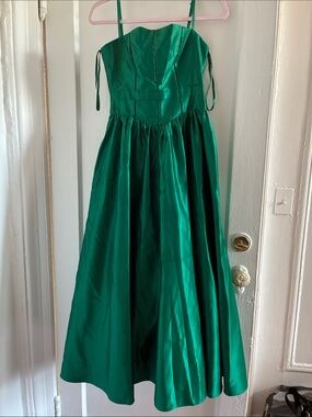 Macy's Emerald Green Satin Evening Dress